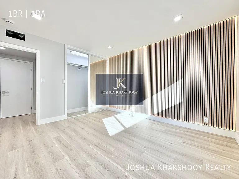 604 N Flores St #5 — Photo 10