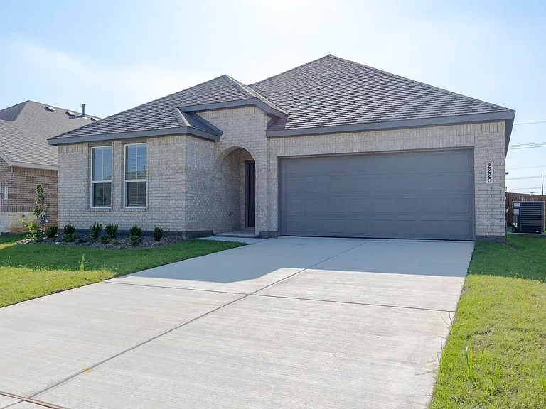 2220 Pommel Ln — Photo 4