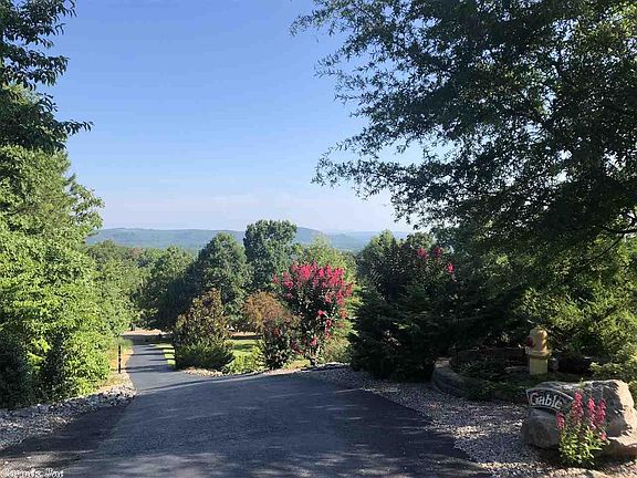 2nd image of 539 Immanuel Dr