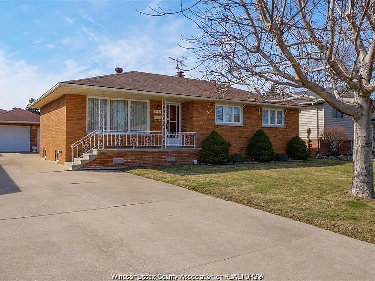 2929 Austen Dr #LOWER — Photo 2