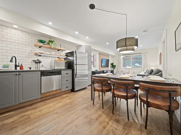 2021 Karen Cres #101, Whistler, BC V8E 0H1