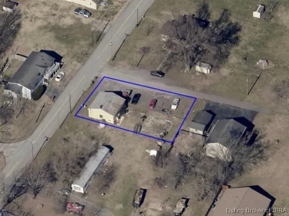  Peasley Street, Jeffersonville, IN 47130