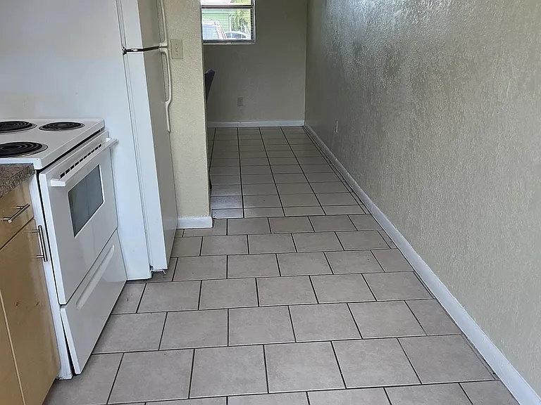 848 NW 10th St #844 — Photo 12