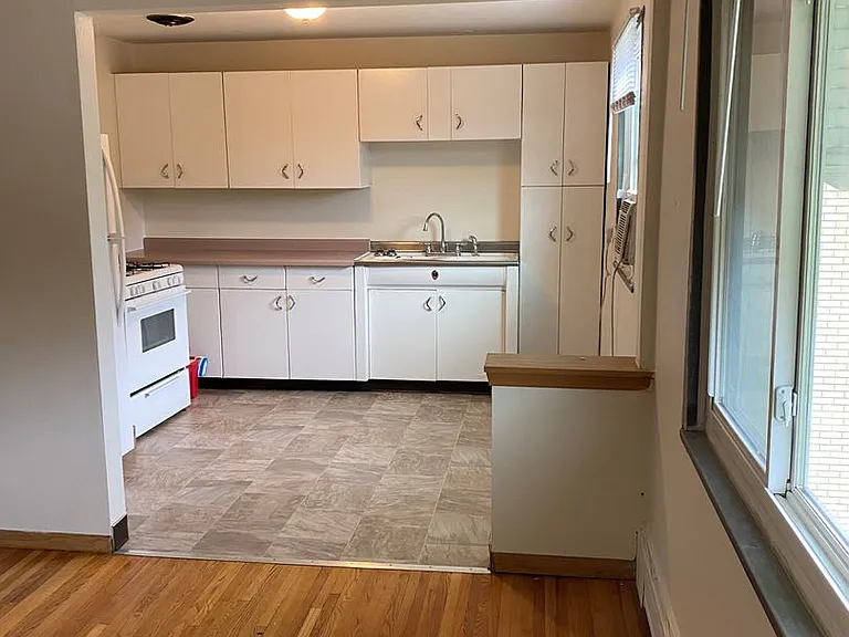 4610 Bryant Ave S — Photo 18