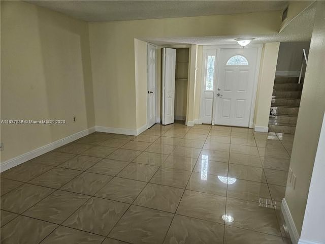 1st image of 9451 Evergreen Pl #2