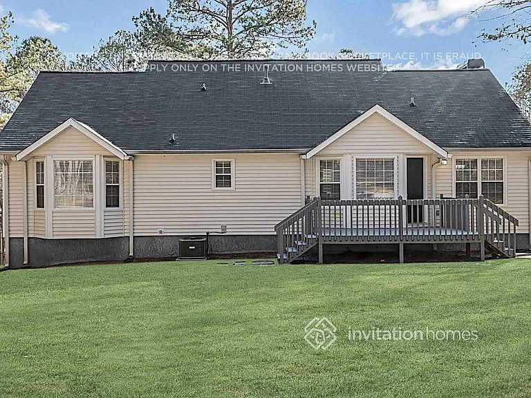 729 Country Lake Ct — Photo 18