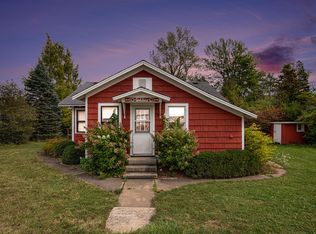 7258 Longfellow Dr, South Haven, MI
