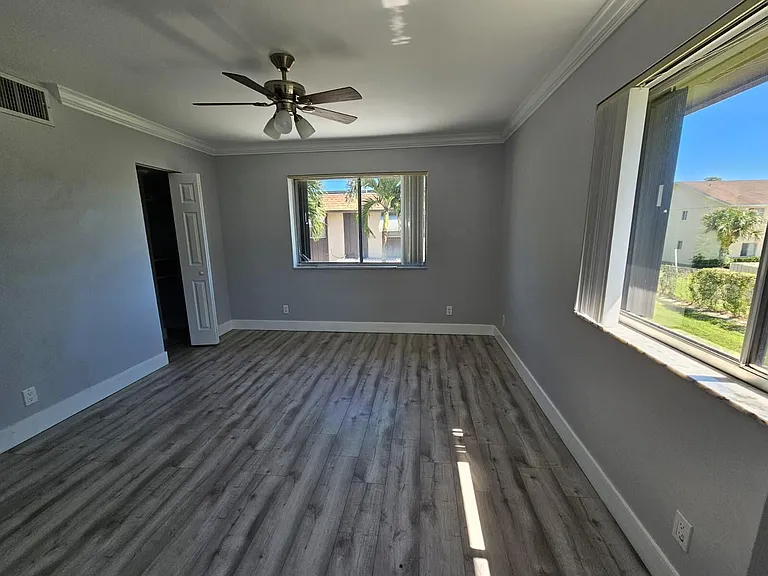 2148 Sherwood Forest Blvd #4 — Photo 24