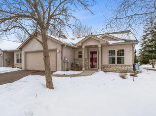 27765 Woodland Dr, Chisago City, MN 55013