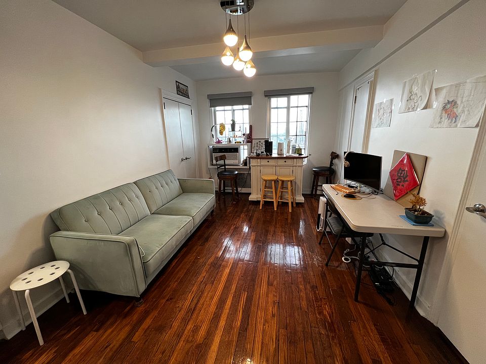 1st image of 5 Tudor City Pl APT 1726