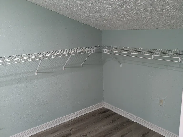 5426 Crafts St — Photo 7