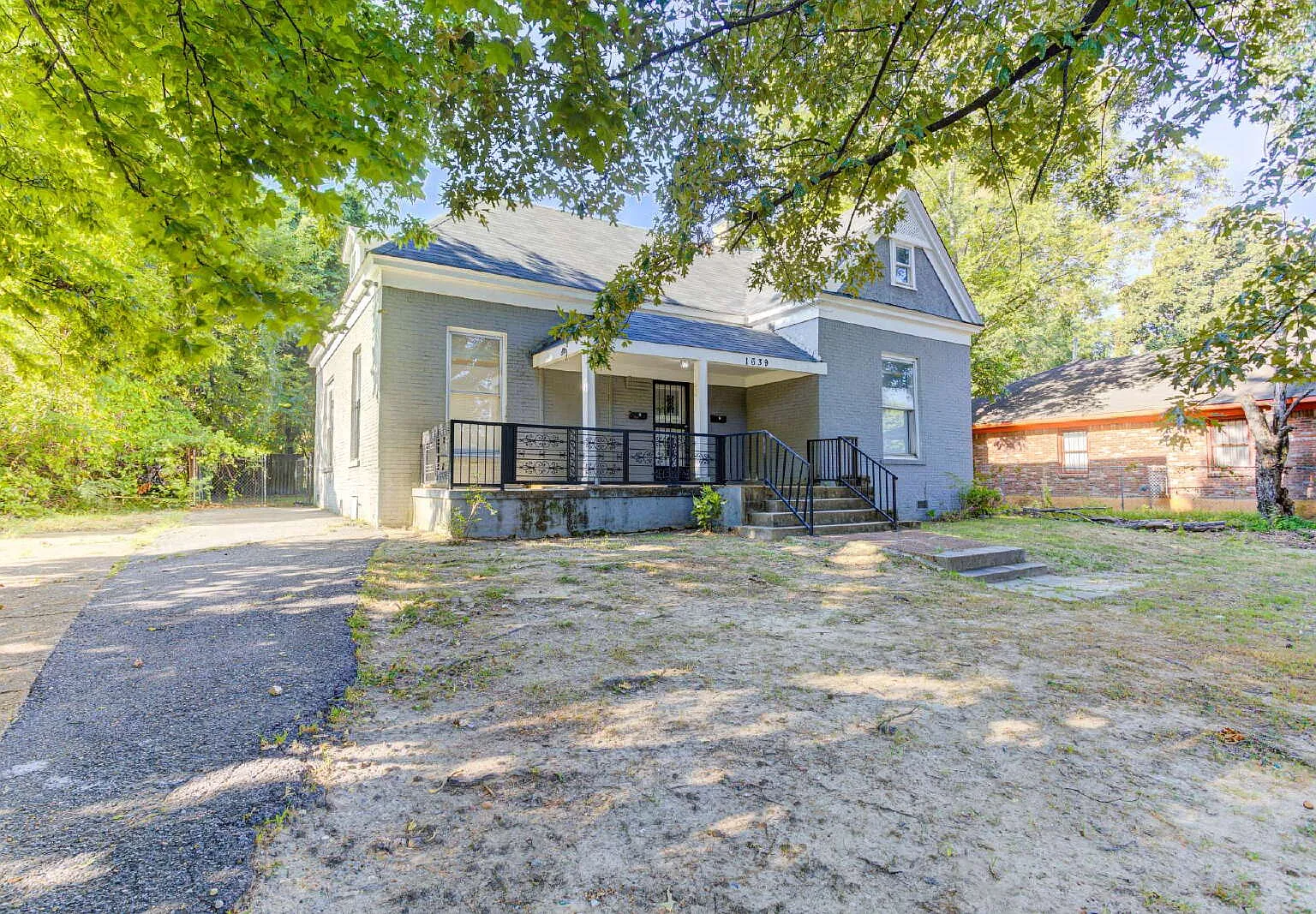 1 bed, 1.0 bath, 1000 sqft, $825 — Photo 1