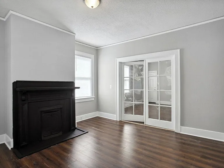 815 E Bolton St — Photo 5