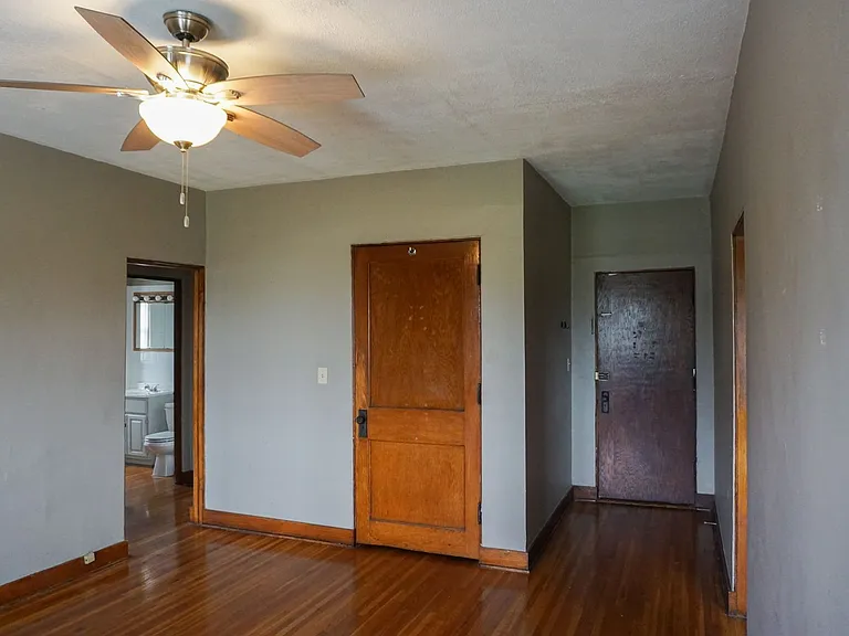 18th & K Apartments — Photo 18