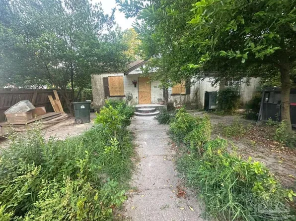1711 W Lakeview Ave, Pensacola, FL 32501
