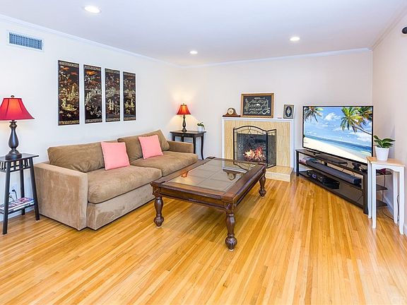 5th image of 23646 Nadir St
