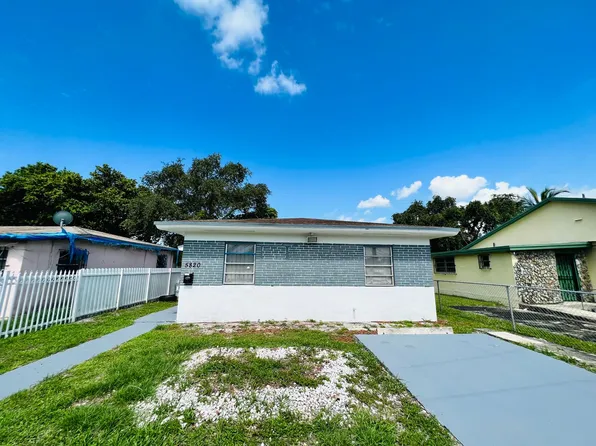 5820 NW 7th Pl, Miami, FL 33127