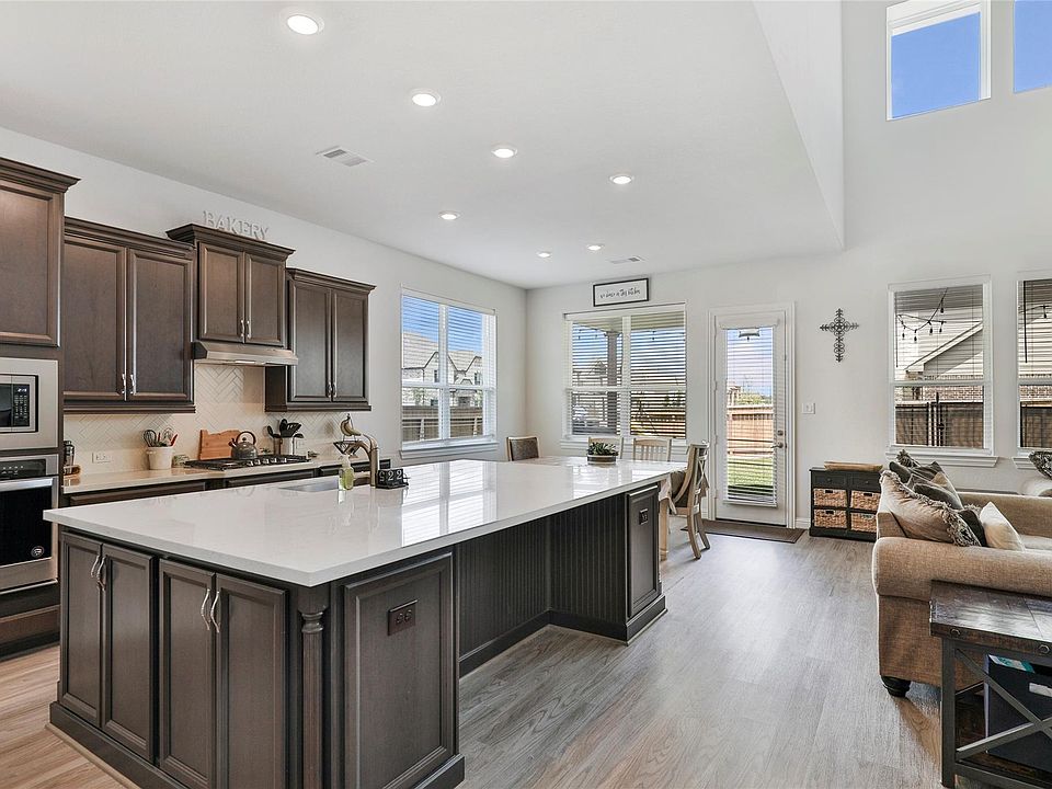 1st image of 13614 Dogwood Cir