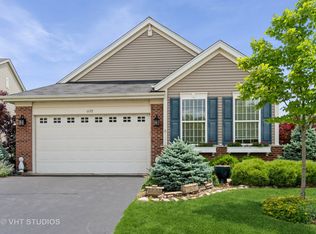 1177 Heathrow Ln, Aurora, IL 60502