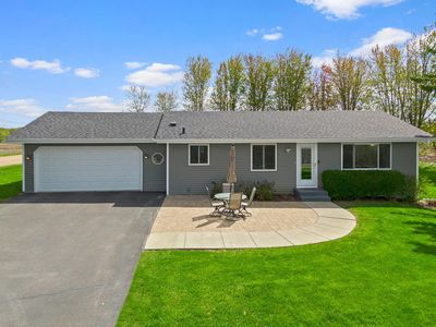 9285 Parley Lake Rd, Waconia, MN, 55387