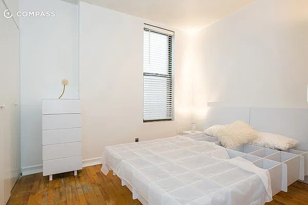 Sold by Compass | media 2