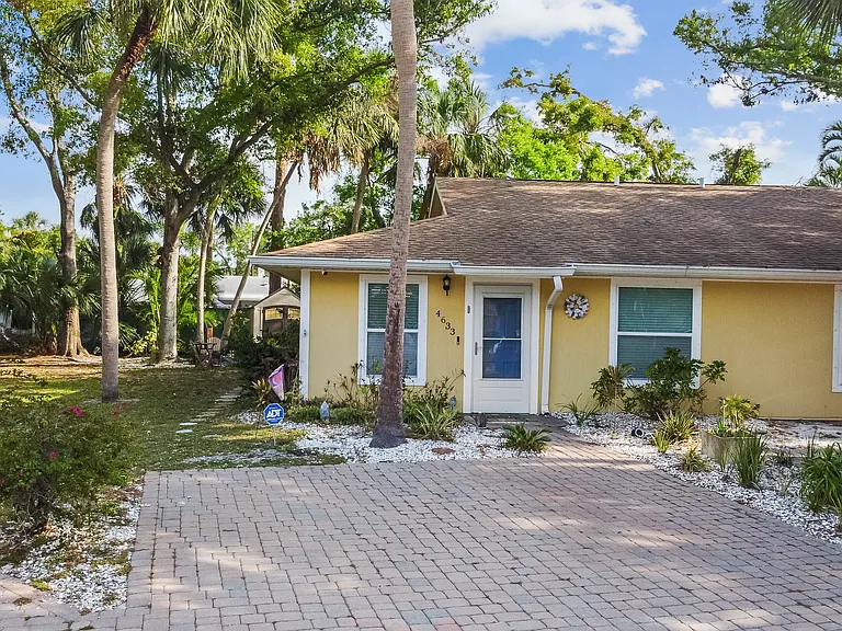 4633 Summerwind Dr — Photo 1