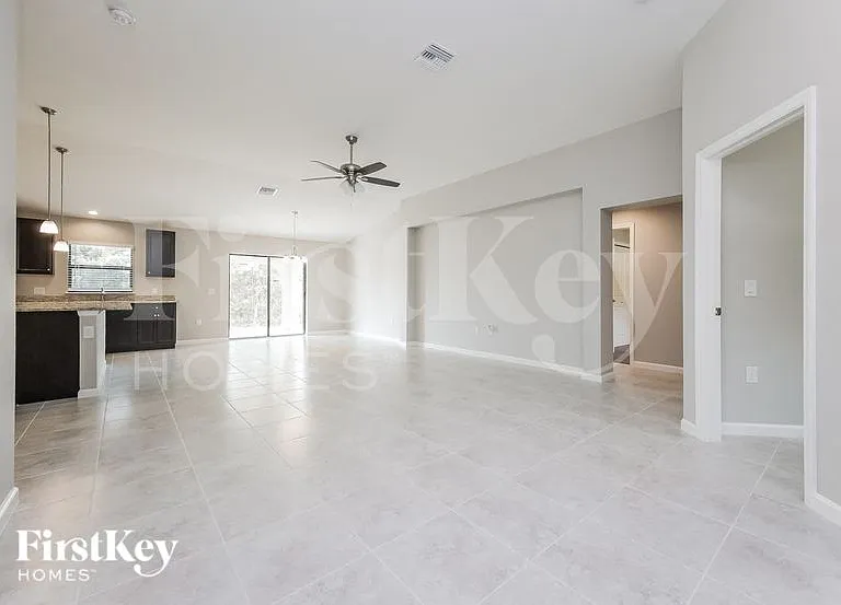 4307 2nd St SW — Photo 3