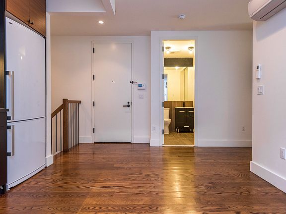 2nd image of 192 Hawthorne St #1C