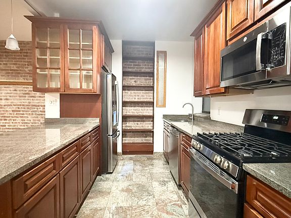 3rd image of 839 W End Ave APT 3D