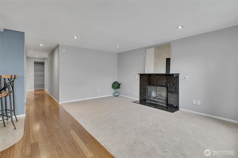5th image of 13033 31st Ave NE