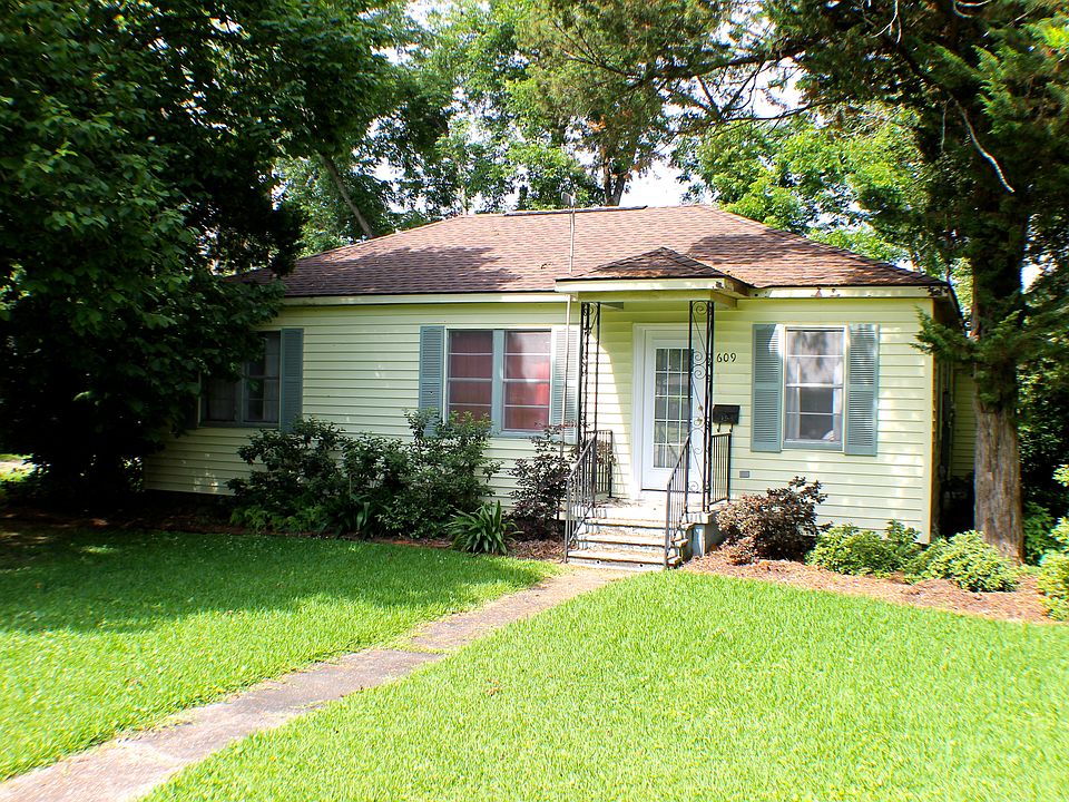 1st image of 609 Claiborne St
