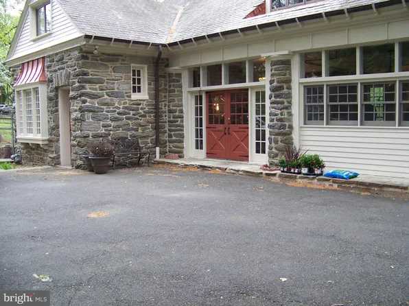 335 Bent Rd, Wyncote, PA 19095