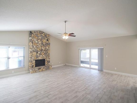 3rd image of 8016 Dorsel Ct