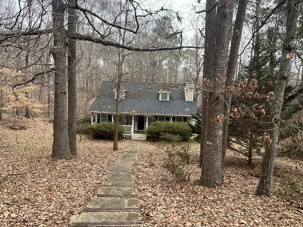 209 Nacoochee Dr, Woodstock, GA 30188