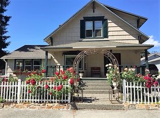 425 E Chelan Ave, Chelan, WA 98816
