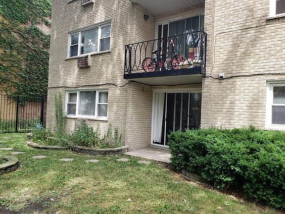 2nd image of 1600 W Chase Ave APT 1B