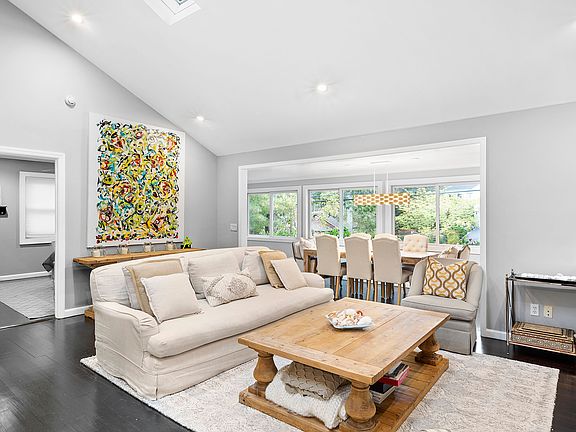 4th image of 46 Wickatuck Dr