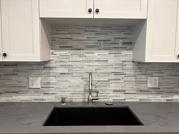 3rd image of 11350 Matinal Cir