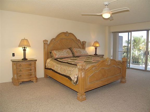 4th image of 3111 Bel Air Dr Unit 6D