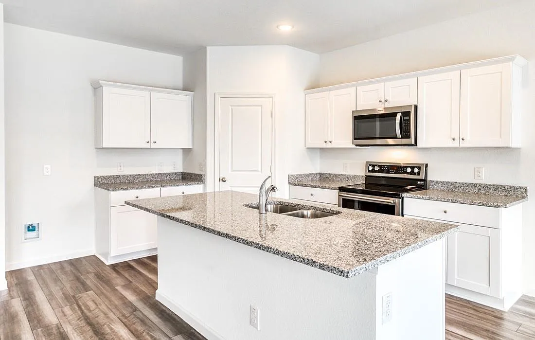 5 bed, 2854 sqft, $2,670 — Photo 1
