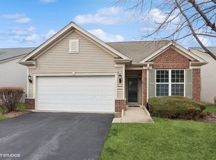 2834 Cascade Falls Cir, Elgin, IL 60124