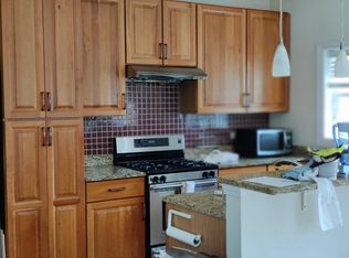 4879 N Winthrop Ave APT A, Chicago, IL 60640