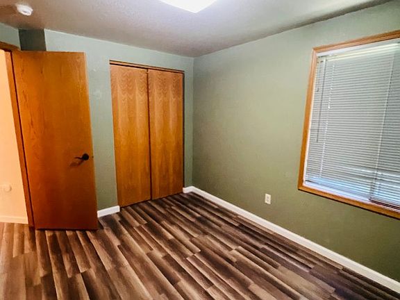 4th image of 2368 Village Sq