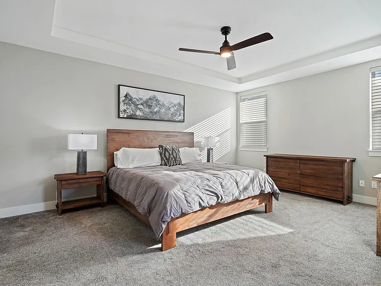 2247 NE Indigo Ln — Photo 24