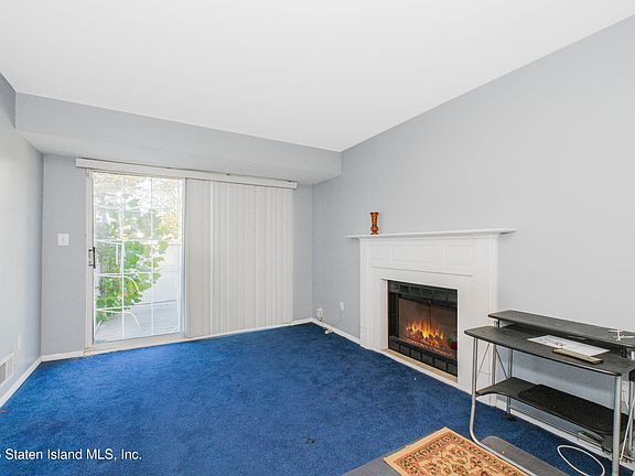 3rd image of 186 Monahan Ave