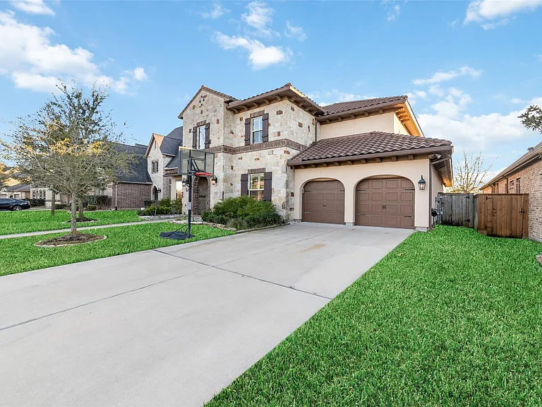 20615 Behrens Pass Ln — Photo 3