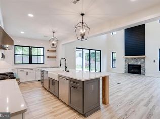 Bardon Rd, Phoenix, MD 21131