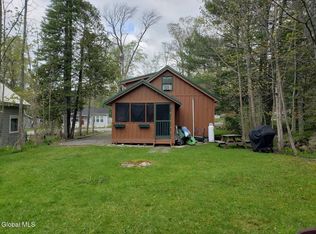 129 3rd Ave, Caroga Lake, NY 12032
