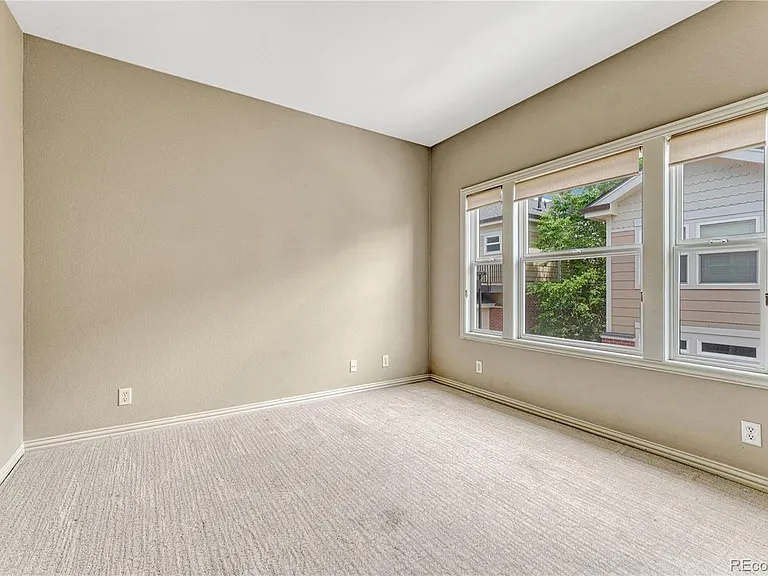2 Garfield St #B — Photo 25