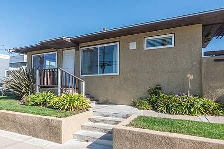 3rd image of 902 Tait St #7